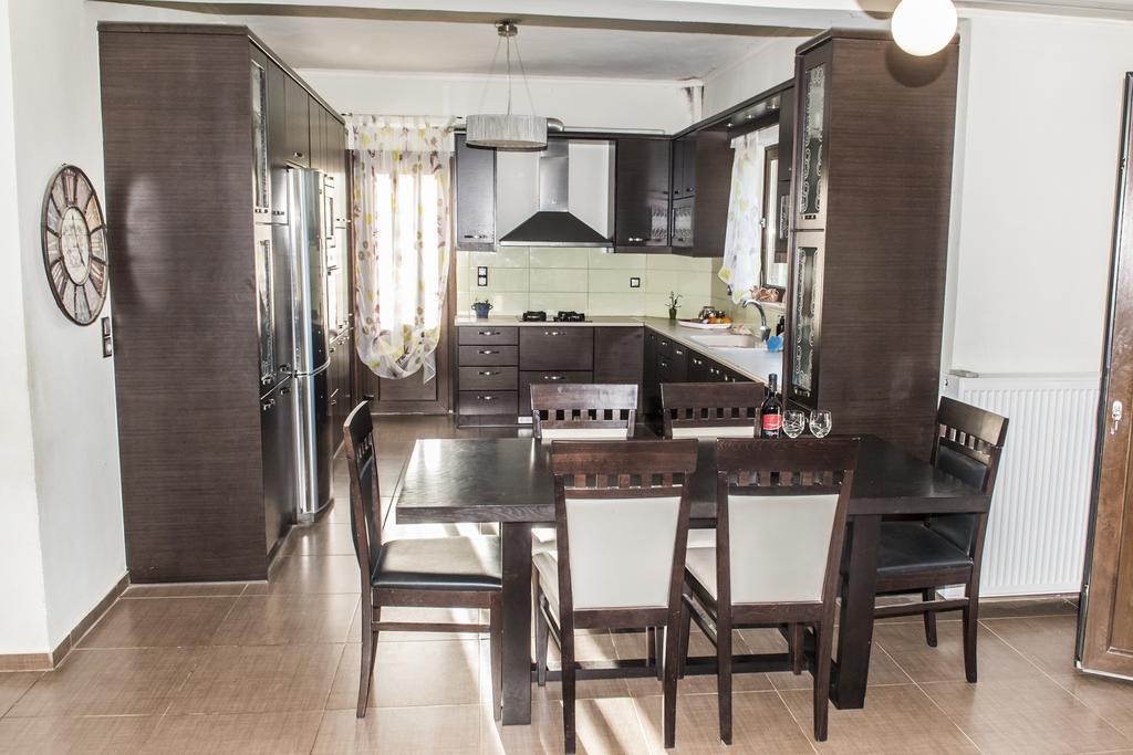 House Veggera - Private Swimming Pool Guest House Pombia Bagian luar foto