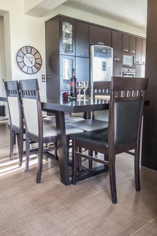 House Veggera - Private Swimming Pool Guest House Pombia Bagian luar foto