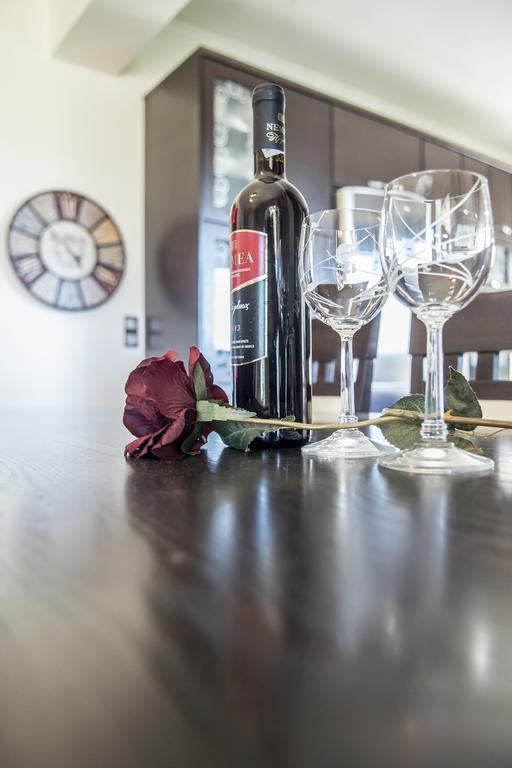 House Veggera - Private Swimming Pool Guest House Pombia Bagian luar foto