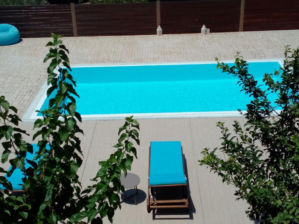 House Veggera - Private Swimming Pool Guest House Pombia Bagian luar foto
