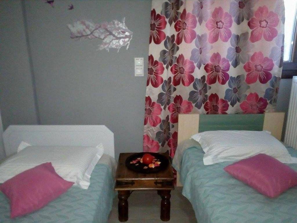 House Veggera - Private Swimming Pool Guest House Pombia Bagian luar foto